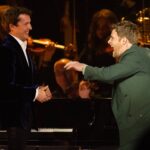 James Blunt joins Alex Warren for orchestral 'Ordinary' at BRITs 2026