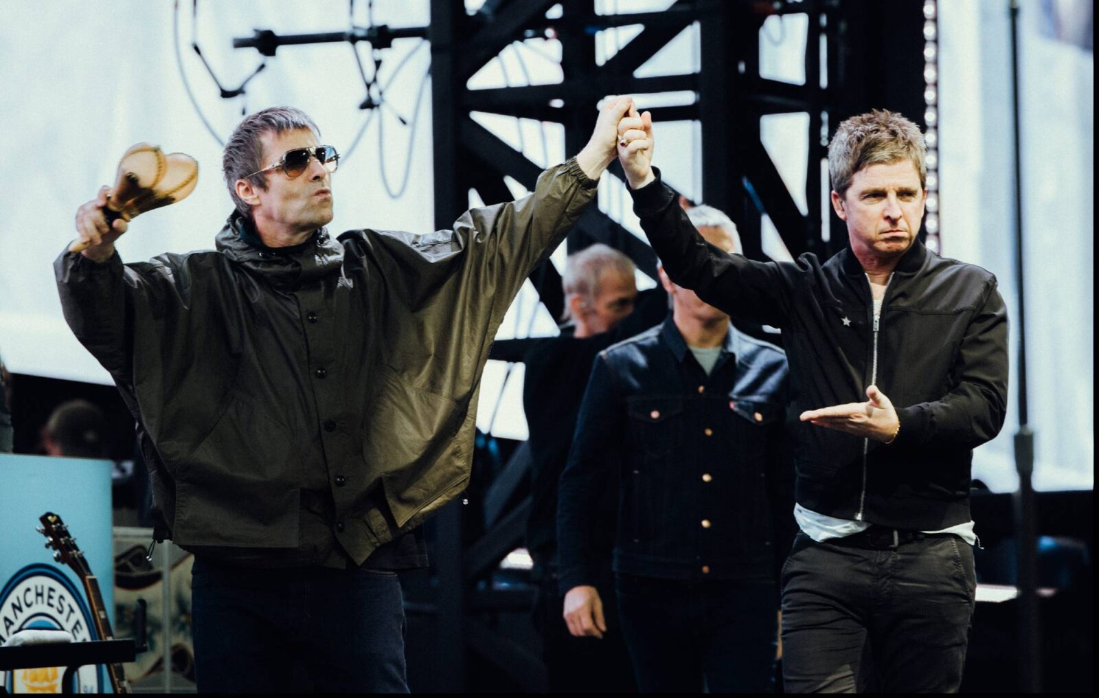 Liam and Noel Gallagher celebrate Manchester City's Carabao Cup success together