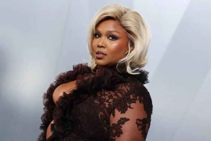 Lizzo's New Song 'Don't Make Me Love U' Announced in Twerk Video