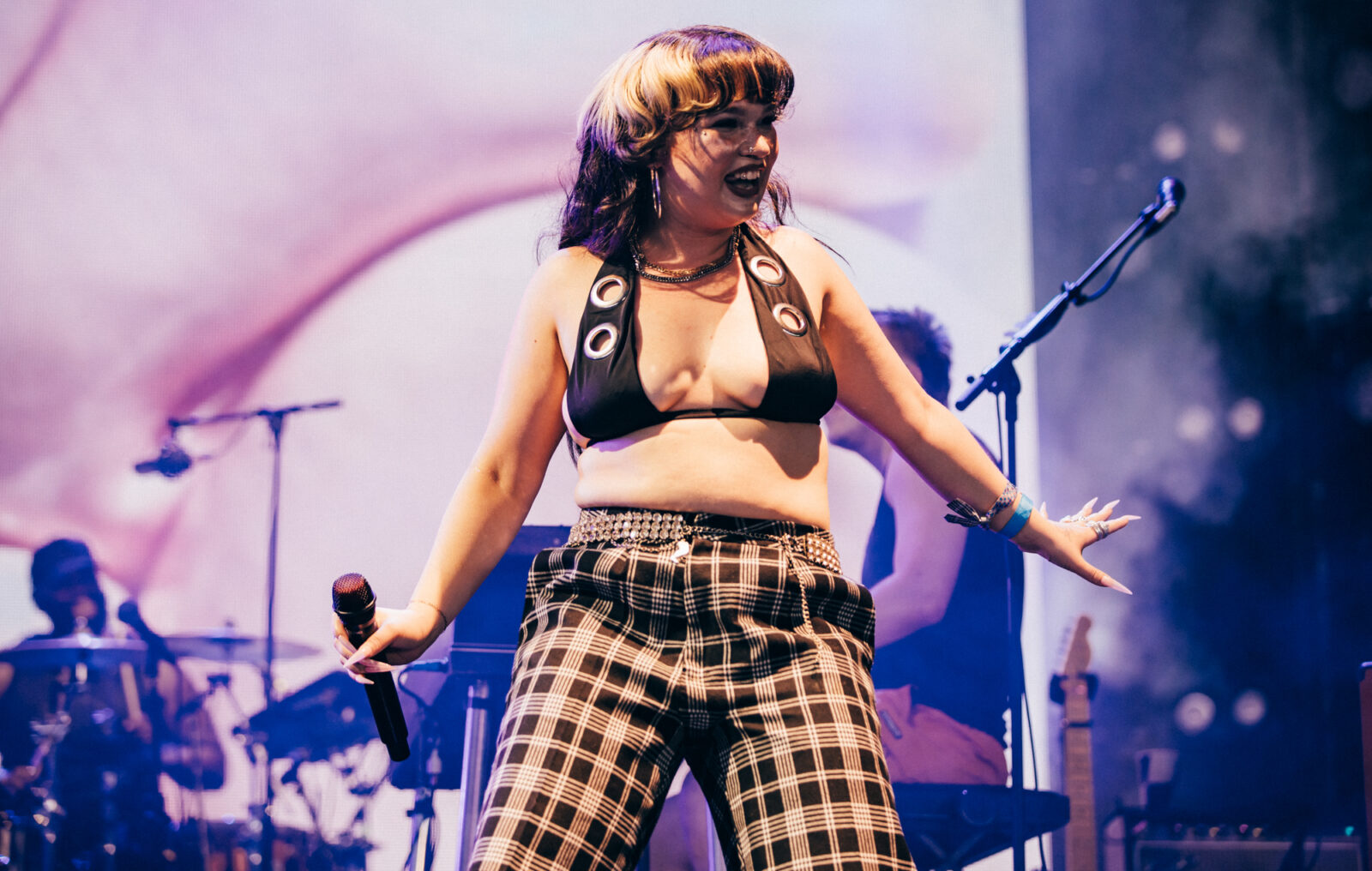 Lola Young opens up about addiction treatment and joining AA after collapsing on stage