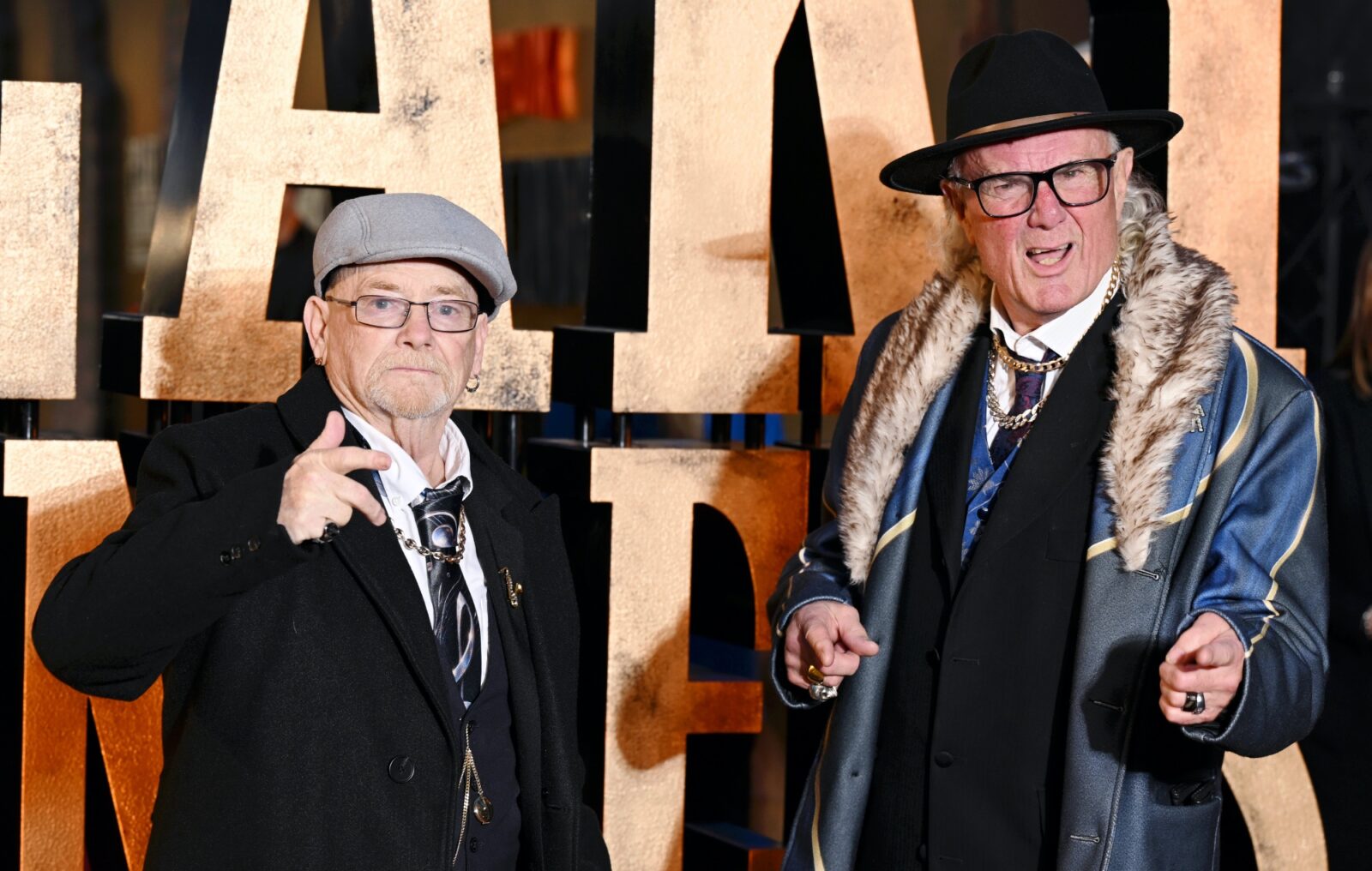 Pete from OAP rap duo Pete & Bas passes out while hanging from ceiling in harness at Chicago gig