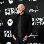 Peter Frampton to Drop First Album in 16 Years 'Carry the Light'