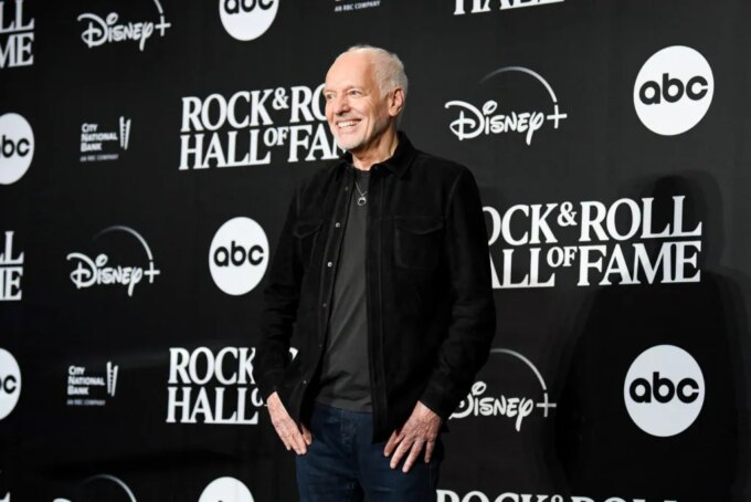 Peter Frampton to Drop First Album in 16 Years 'Carry the Light'