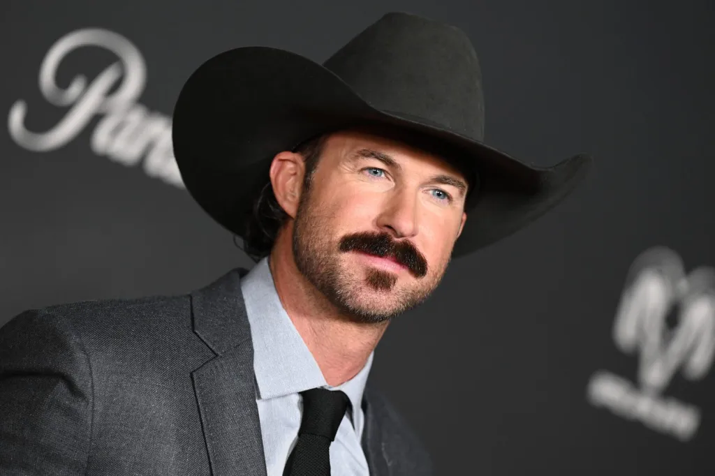 Riley Green Hit With Phone During Melbourne Concert