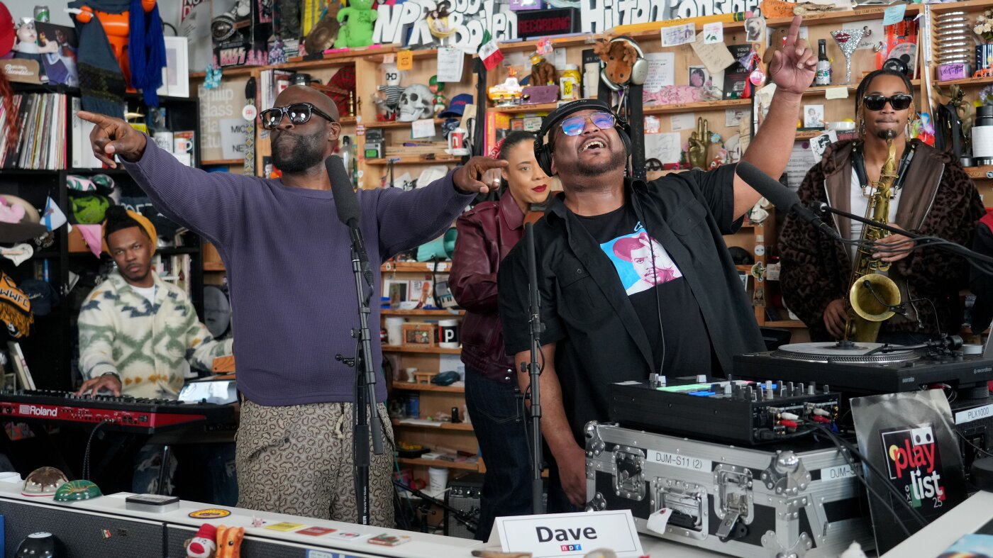 Tiny Desk Concert : NPR