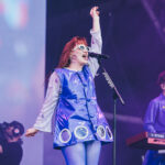 Watch CMAT cover Girls Aloud’s ‘Biology’ with Katy J Pearson in Manchester