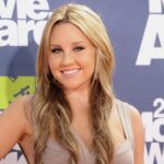 Amanda Bynes to make "EDM and rap" inspired comeback to music