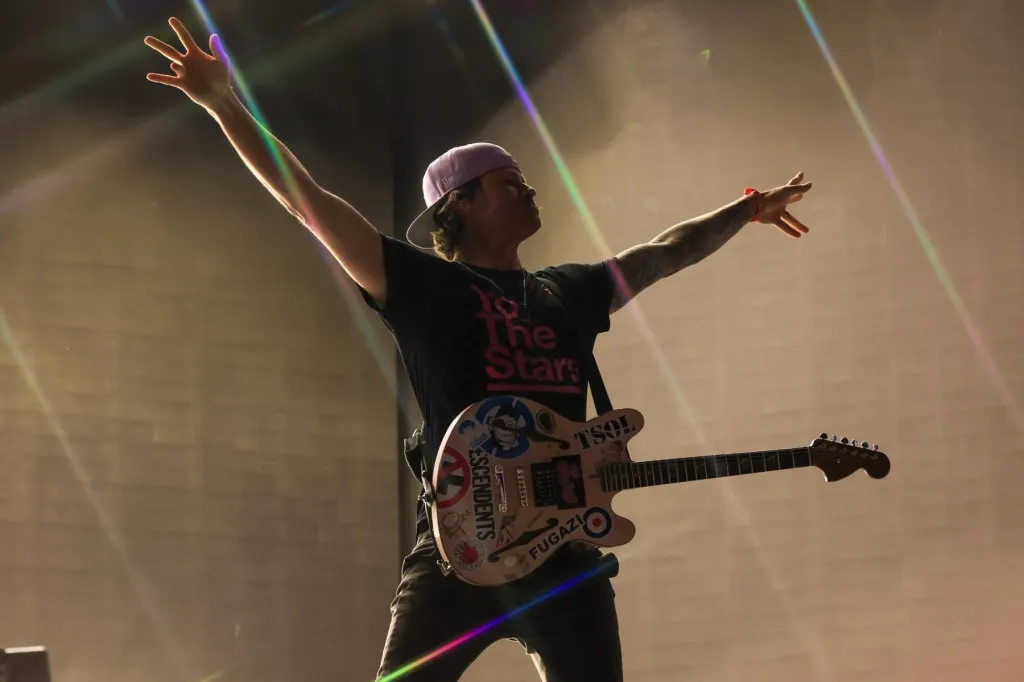 Blink-182's Tom DeLonge Showed 'Dead Alien' Pic At Wedding