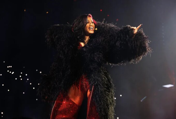 Cardi B Sells Out TD Coliseum After Fan Callout & More Canada News
