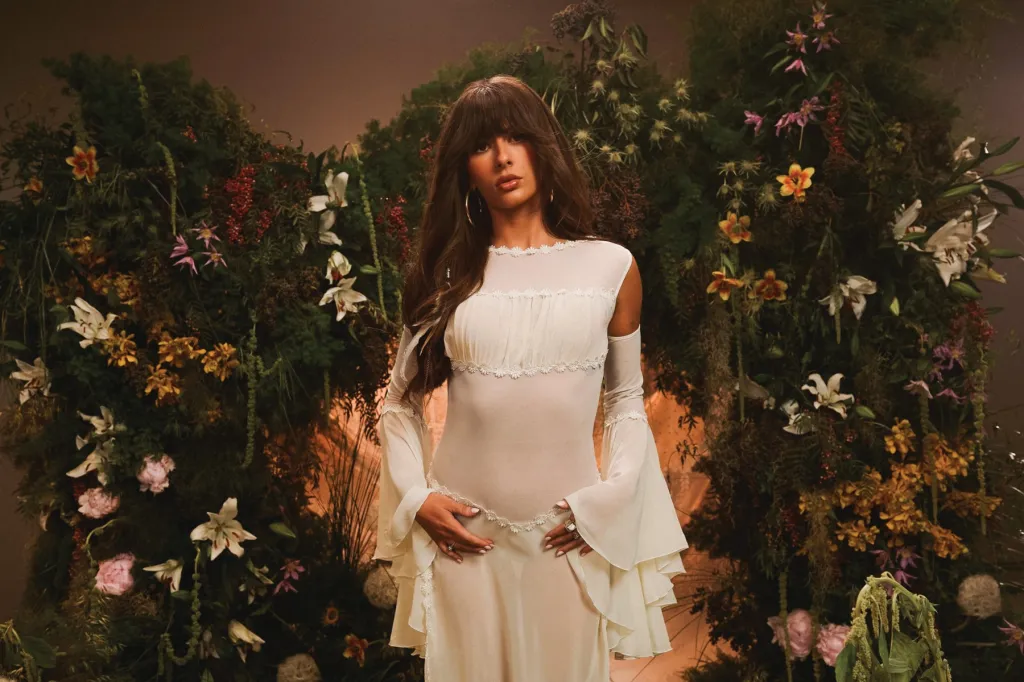 Ella Langley First Woman With 2 Country Songs Atop Streaming Songs