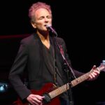 Fleetwood Mac's Lindsey Buckingham attacked by woman in Santa Monica, police says