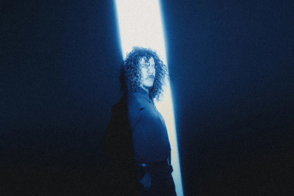 Keli Holiday Has ‘Hunkered Down’ With His Next Album