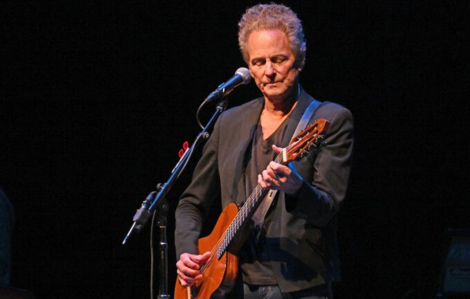 Lindsay Buckingham's alleged attacker accused of throwing substance at him to face seven criminal charges