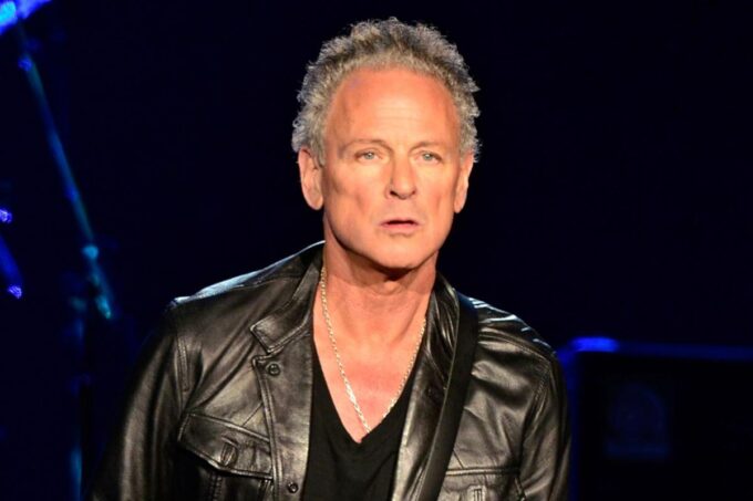 Lindsey Buckingham's Alleged Attacker Faces 7 Criminal Charges