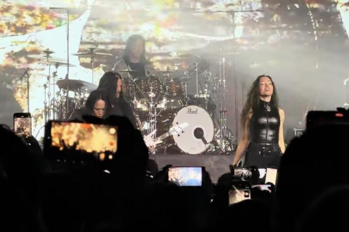 Setlist + Video - Arch Enemy Play First Show With Lauren Hart