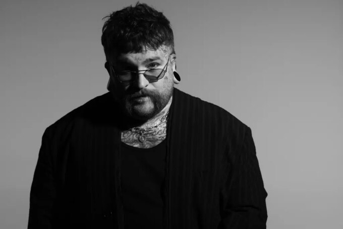 Teddy Swims Wishes He Wasn’t ‘Mr. Know It All’: Stream It Now