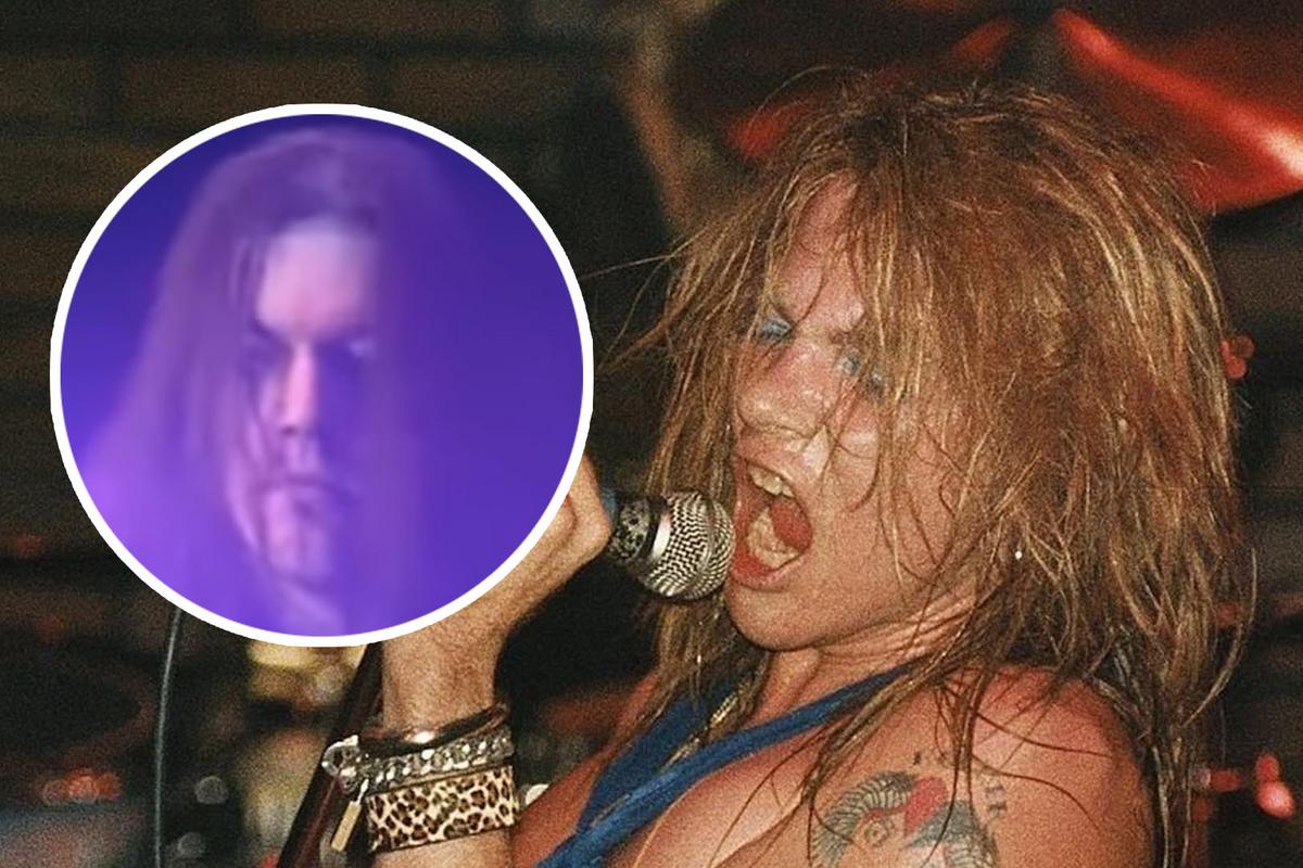 The Promise Axl Rose Made to a Member Before GN'R Got Signed
