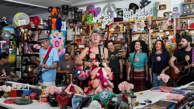 Tiny Desk Concert : NPR