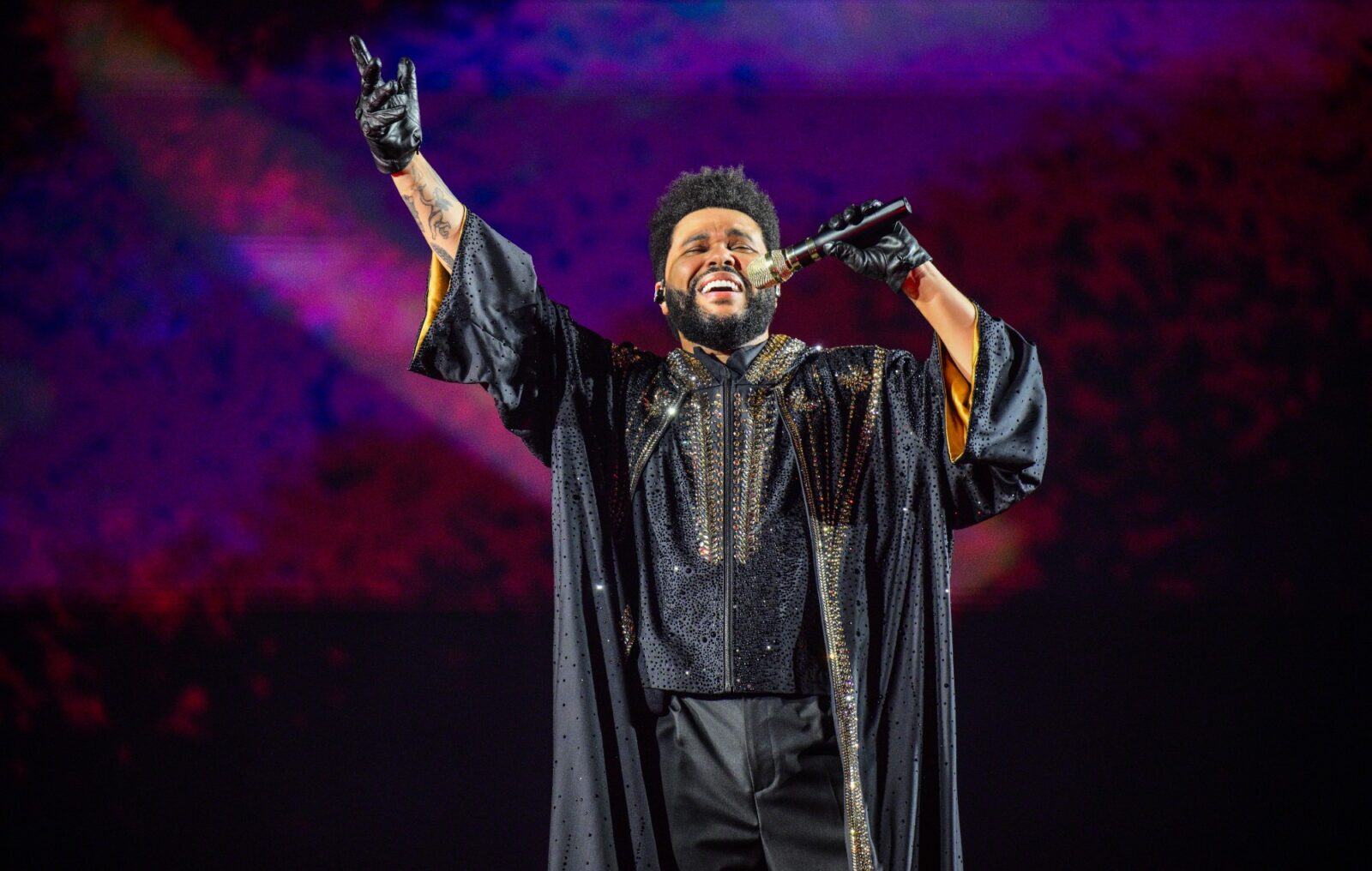 Watch The Weeknd debut new Anitta collab 'Rio' on tour in Brazil