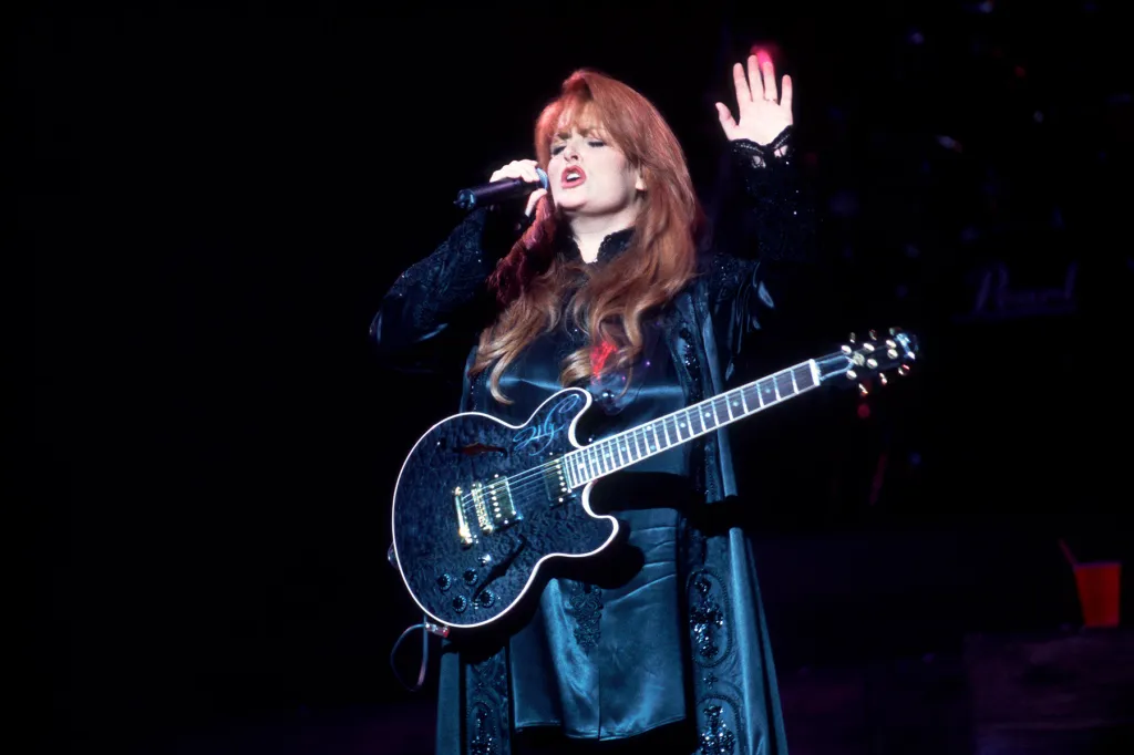 Wynonna Judd's 'To Be Loved by You': Chart Rewind, 1996