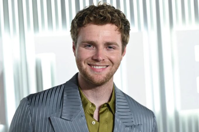 Alex Warren Signs With United Talent Agency for Global Representation