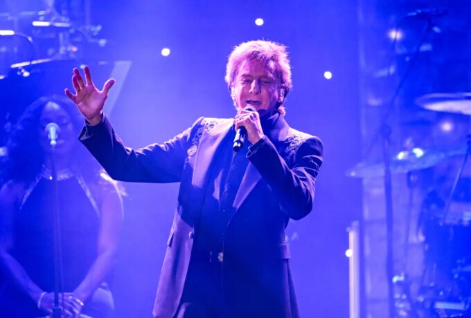 Barry Manilow Releases New Version of 'Another Life’: Lyric Video