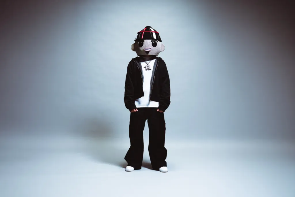 Chuyin's Debut Album 'Los Locos Nunca Mueren' Arrives on Billboard Charts
