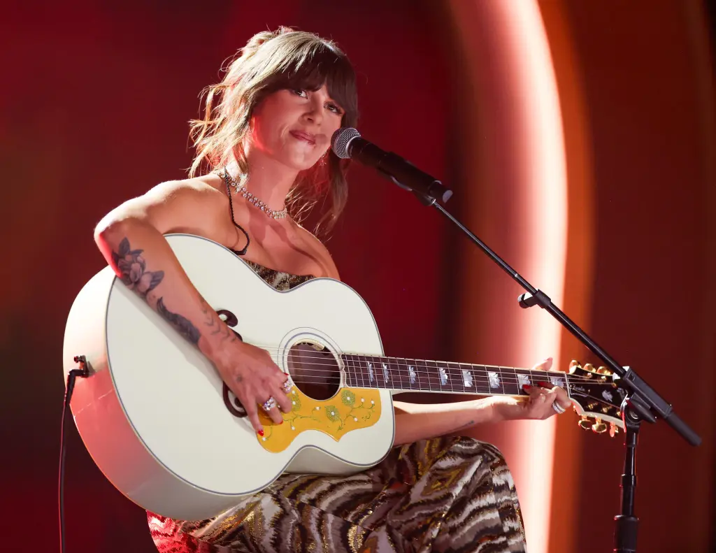Ella Langley’s ‘Choosin’ Texas’ Rides to No. 1 on ARIA Chart
