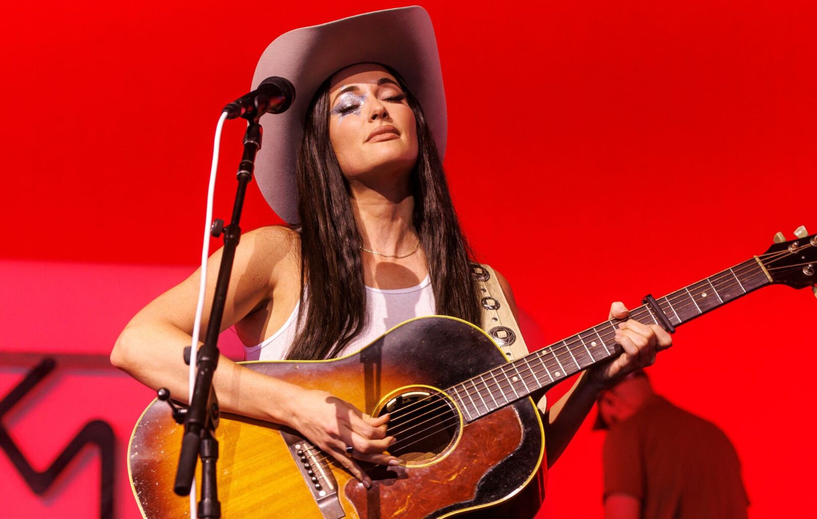 Kacey Musgraves goes undercover as giant armadillo to search for new album 'Middle Of Nowhere’