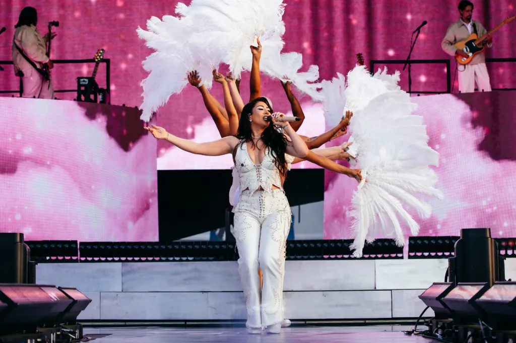Kali Uchis Launches For the Girls Tour, Teases Spanglish LP: Interview