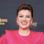 Kelly Clarkson to Return to 'The Voice' for Season 30