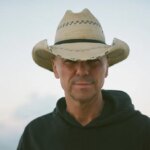 Kenny Chesney Charts His 100th Hit on Billboard's Hot Country Songs