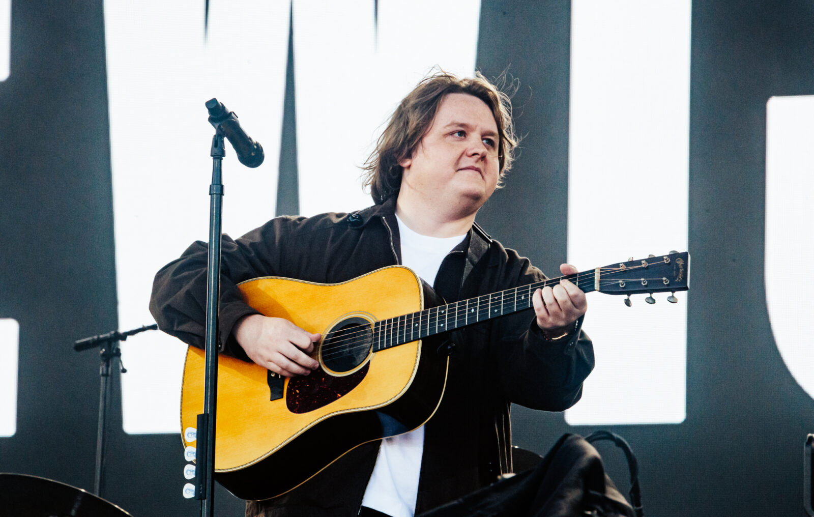 Lewis Capaldi on feeling "fucking dejected, disappointed, sad and just worthless" after burnout, and never wanting to "phone it in" ever again