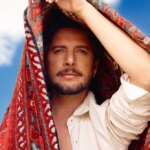 Manuel Carrasco Releases 'Pueblo Salvaje I,' A Prequel to Last Album