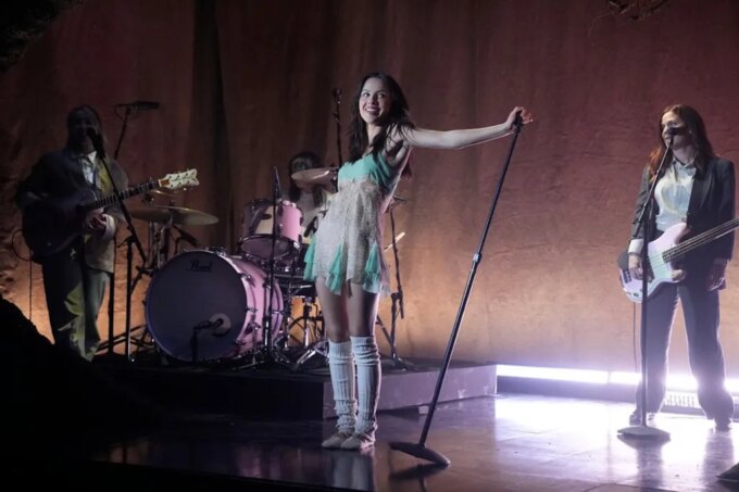 Olivia Rodrigo Makes SNL Hosting Debut, Debuts New Song 'begged'