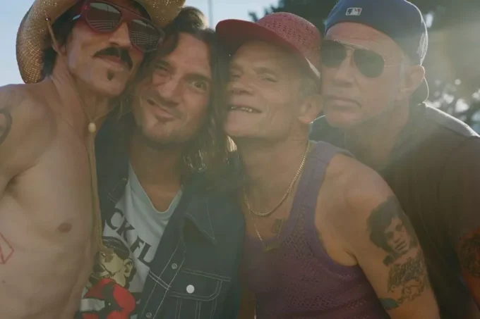 Red Hot Chili Peppers Ink Deal With Warner Music Group, Sell Music Catalogue For Over $300 Million
