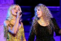 Stevie Nicks and Sabrina Carpenter Sing 'Landslide' at Met Gala