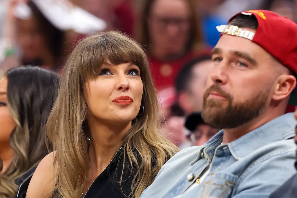 Taylor Swift Attends Knicks-Cavaliers Game With Travis Kelce