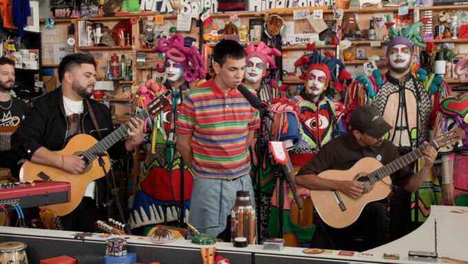 Tiny Desk Concert : NPR