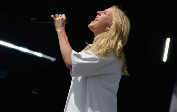 Watch Ellie Goulding debut new single 'Black Prada Dress' at Radio 1's Big Weekend