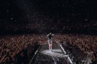 Yes To Screens: Billie Eilish Shares Support For Phones At Concerts