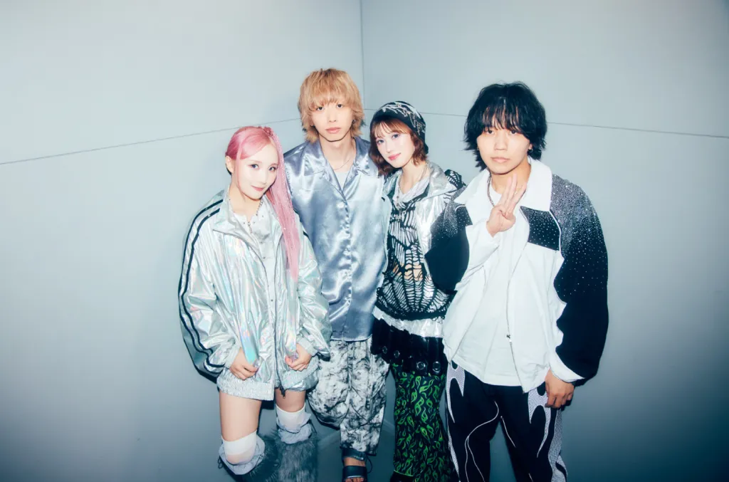 Aooo Talk Road to Second Album ‘Rooom’: Interview