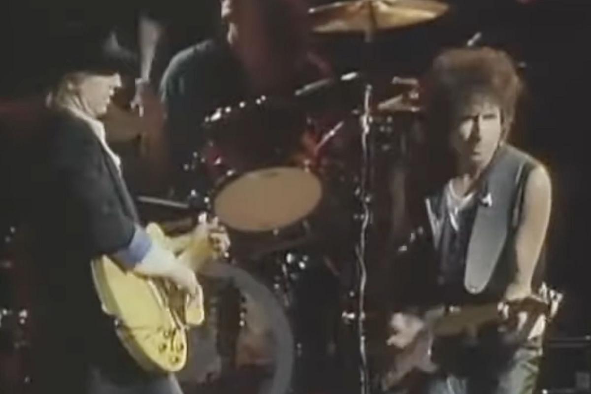 Bob Dylan Brings True Confessions Tour to America