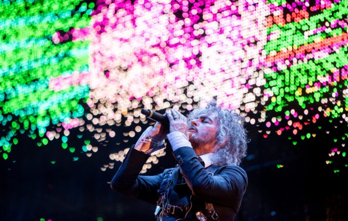Flaming Lips cancel show as they share photo of Wayne Coyne hospitalised with pneumonia