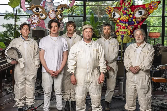 'I Just Let It Happen': Modest Mouse Aren't Overthinking It On 'An Eraser And A Maze'