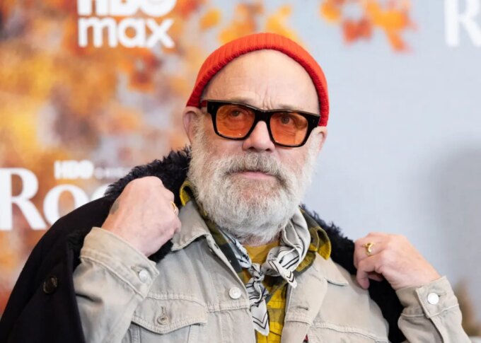 Michael Stipe, Andrew Watt Perform ‘I Played The Fool’ on 'Kimmel'