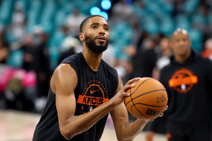 Mikal Bridges Loves Kendrick Lamar's 'Mr. Morale & the Big Steppers'