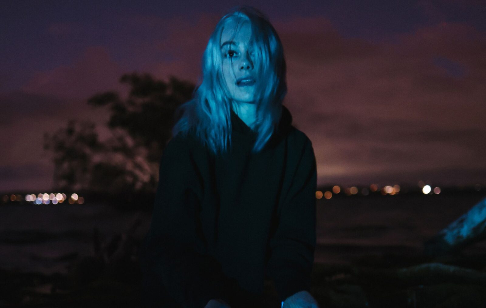 Phoebe Bridgers announces 2026 UK, Europe and North America arena tour with "no phones”