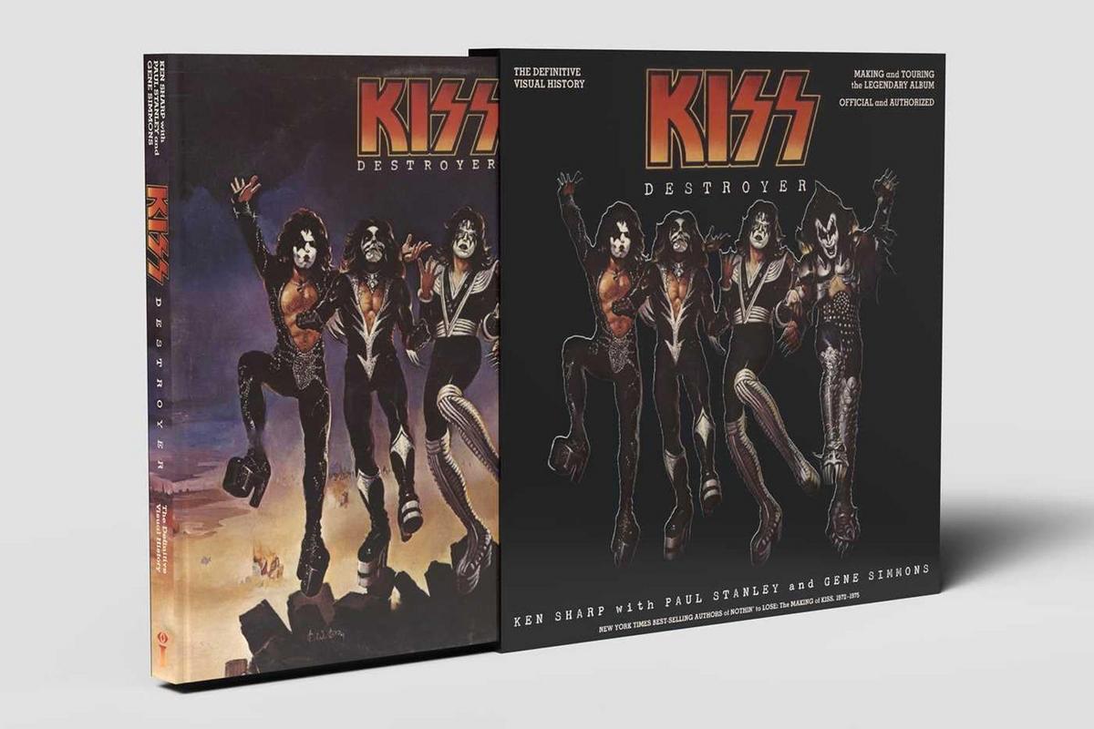 The Definitive Visual History' Book