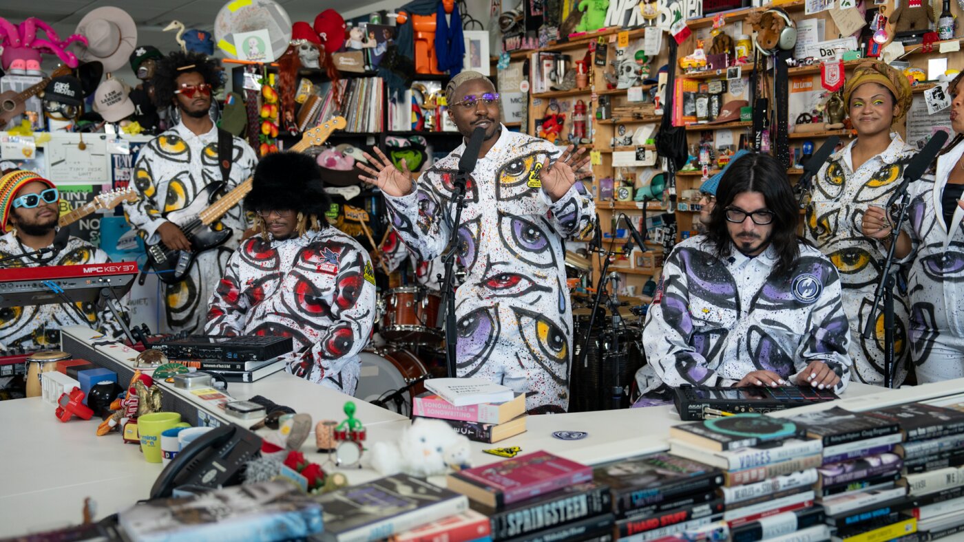 Tiny Desk Concert : NPR